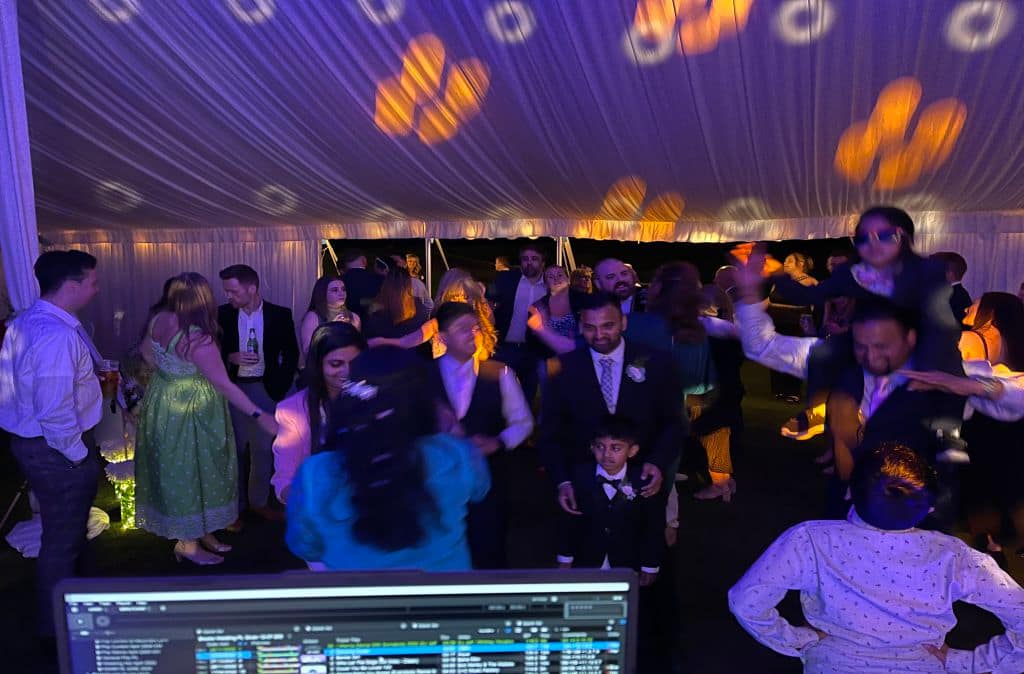 Finding the perfect DJ for your wedding