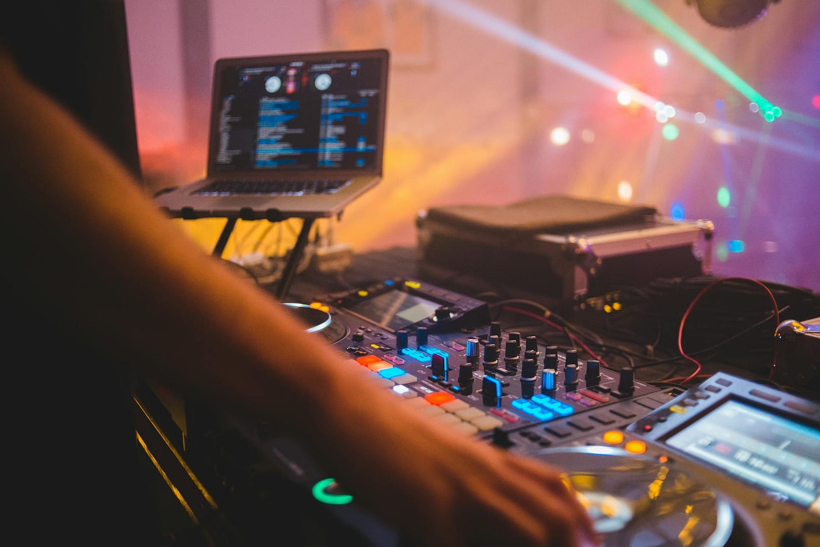 Avoiding Legal Pitfalls: PLI and PAT Compliance for UK Mobile DJs